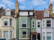 Floyd Road, London, 4 Bedroom Ground