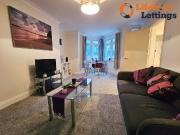 Folkestone Road, Dover CT17, 2 bed flat to rent, £950...