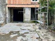 FONDAUDEGE, RDC D'UN IMMEUBLE EN PIERRE AVEC JARDIN...