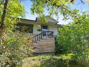 Foothills Hospital Parkdale large, bright 2 bedroom +...