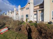 For Lease 104 Esterlawn Private, McKellar Heights Glabar...