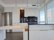 For Lease 1 Bloor Street Unit# 2004, Toronto, Ontario