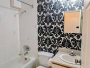 For Lease 328 Aylmer Street Unit# 204, Peterborough, Ontario