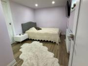 For Lease 4 Windust Gate Unit# Lower, Toronto, Ontario