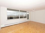 For Lease 6200 Bathurst Street Unit# 1107, Toronto, Ontario