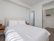 For Lease 8 Eglinton Avenue Unit# 4211, Toronto, Ontario