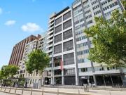 FOR LEASE HIGH QUALITY OFFICE IN PROMINENT LOCATION