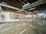 For Lease Industrial Building Ideal for Creative Uses...