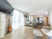 For Lease: Luxury Inner City Apartment with Stunning...