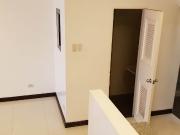 FOR LEASE Unit in Crown Tower, Salcedo Village, Brgy....
