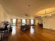 FOR LEASE Unit in Lawton Tower, Essensa East Forbes,...