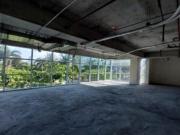 For Lease! Wide area of 920 sqm available office space...