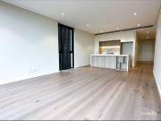 For Lease: Your Serene Sky Home in the Heart of Chatswood