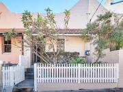 Cozy 101 Hereford Street, Forest Lodge, NSW 2037