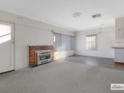 Charming 1/24 Thomas Mitchell Drive, Wodonga, VIC 3690