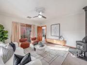 For Rent! 12 Thornton Avenue, Sunbury, VIC 3429