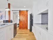 Unique 14 Patricia Street, Mount Lofty, QLD 4350