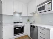 Just in! 1/4 Pavilion Street, Queenscliff Apartment for...