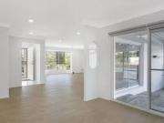 Cheap 154 Alexander Drive, Highland Park, QLD 4211