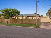 Cozy 15 Humber Road, Taperoo, SA 5017