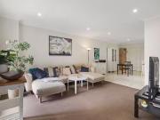 Deal! 16/4 Clayton Court, THORNLANDS, QLD 4164 Townhouse...