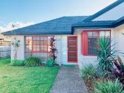 Cozy 16 Oasis Crescent, Elanora, QLD 4221