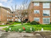 Rental! 1 BA 2 bedroom flat for rent in Suncourt, Rye...