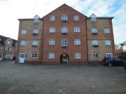 New 1 BA 3 bedroom flat for rent in Snowberry Close,...