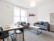 Charming 1 BA 4 bedroom flat for rent in Peddie Street,...
