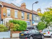 Unique 1 BA 4 bedroom terraced house for rent in... Unique 1 BA 4 bedroom terraced house for rent in...