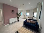 Nice 1 Bed Flat, New Briggate, LS2