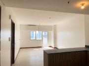 For Rent: 1 Bedroom Condo at Royalton near ESTANCIA...