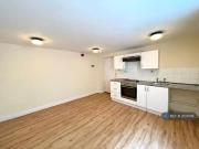 Cozy 1 bedroom flat for rent in Hill Street, Trowbridge,...