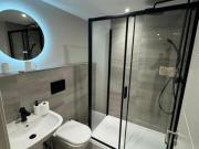 For Rent 1 Bedroom Shared Living/roommate North...