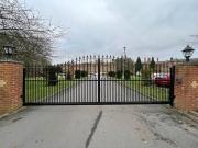 For Rent 1 Bedroom Shared Living/roommate Nottingham...