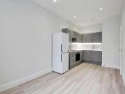For Rent 1 Bedroom Shared Living/roommate Surrey Great...