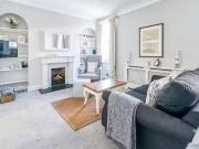 Cheap 1 BR Carmel Court, London