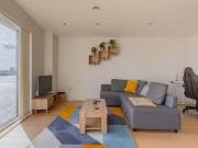 Charming 1 BR Ovex Close