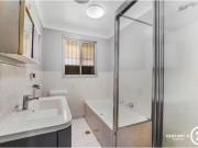 Charming 1 Pilliga Crescent, Bossley Park House for rent...