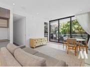 For Rent! 205/8 Bowen Crescent, Melbourne Apartment for...