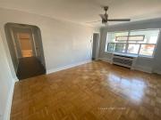 For rent: 211 Eglinton Ave. W. Toronto, Bach Viewit |9735