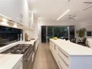 Deal! 228 Hawthorne Road, Hawthorne, QLD 4171