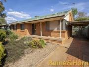 Cozy 245 Myall Street, Dubbo, NSW 2830
