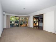 Deal! 2/5 Campbell Street, Glen Waverley VIC 3150