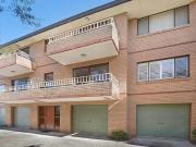 Cozy 2/9 Matthews Street, Wollongong, NSW 2500