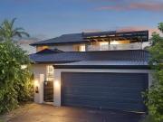 Charming 29 Sundowner Court, Mermaid Waters, QLD 4218