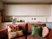 Charming 2 BA 2 bedroom apartment for rent in The Eades,...