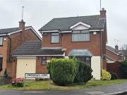 Deal! 2 BA 3 bedroom Detached House to rent, Ferndown...