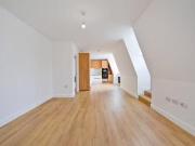 Nice 2 bedroom apartment for rent in East Street,...