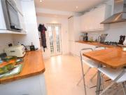 For Rent 2 Bedroom Shared Living/roommate Barnet London...